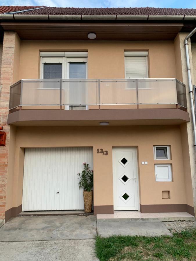 Malom Vendeghaz Villa Szarvas Exterior foto